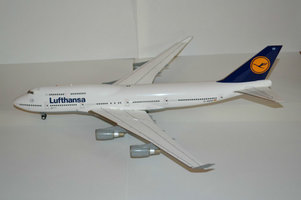 Lietadlo Boeing B747-400 Lufthansa  " Bonn"